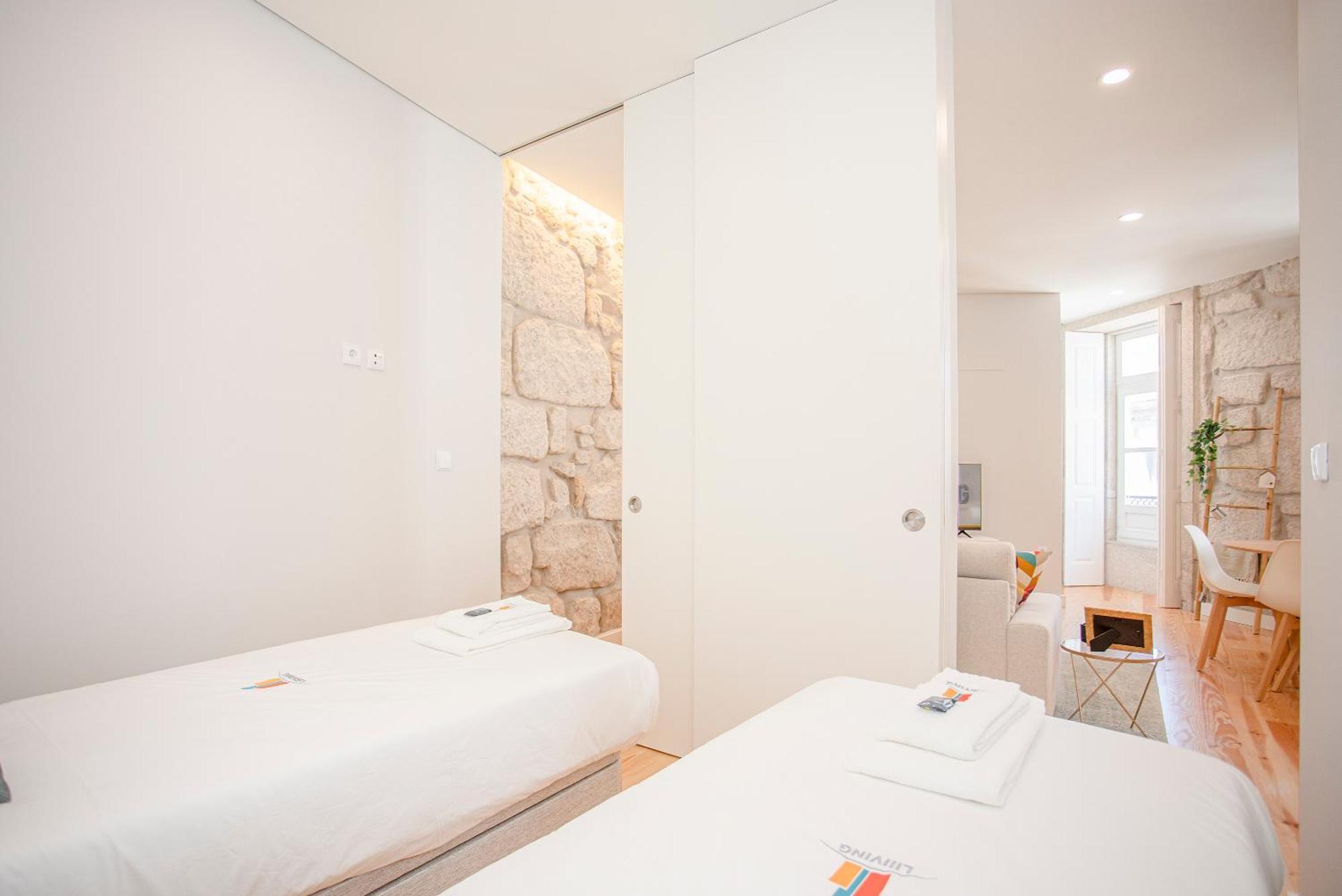 Liiiving In Porto - Aliados Stone Apartment 외부 사진
