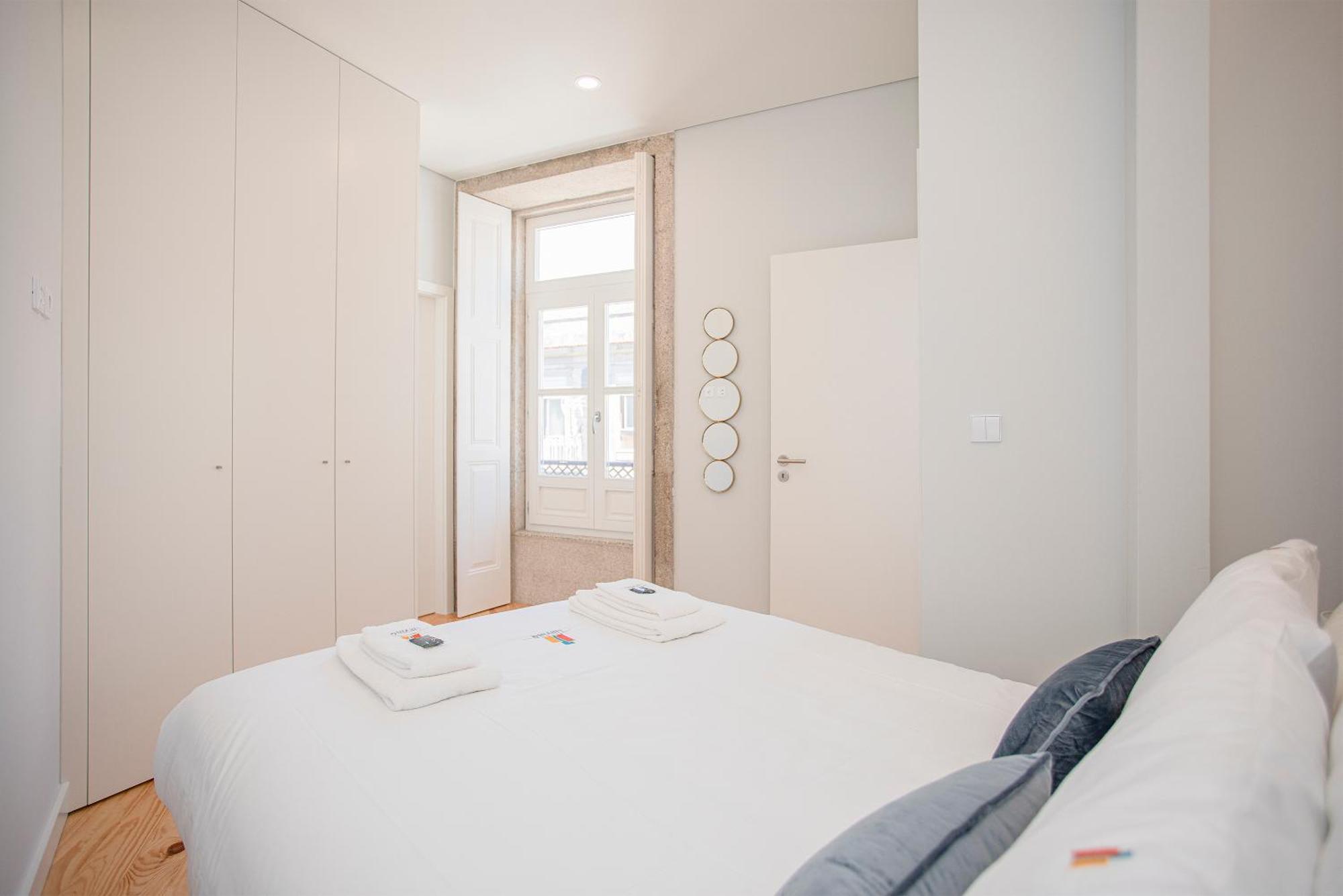 Liiiving In Porto - Aliados Stone Apartment 외부 사진