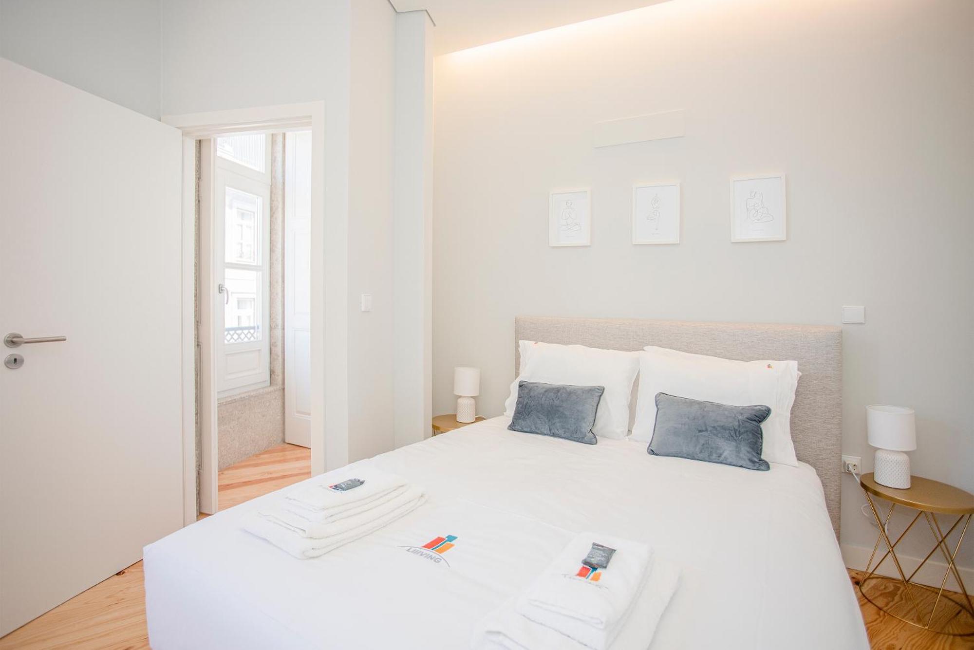 Liiiving In Porto - Aliados Stone Apartment 외부 사진
