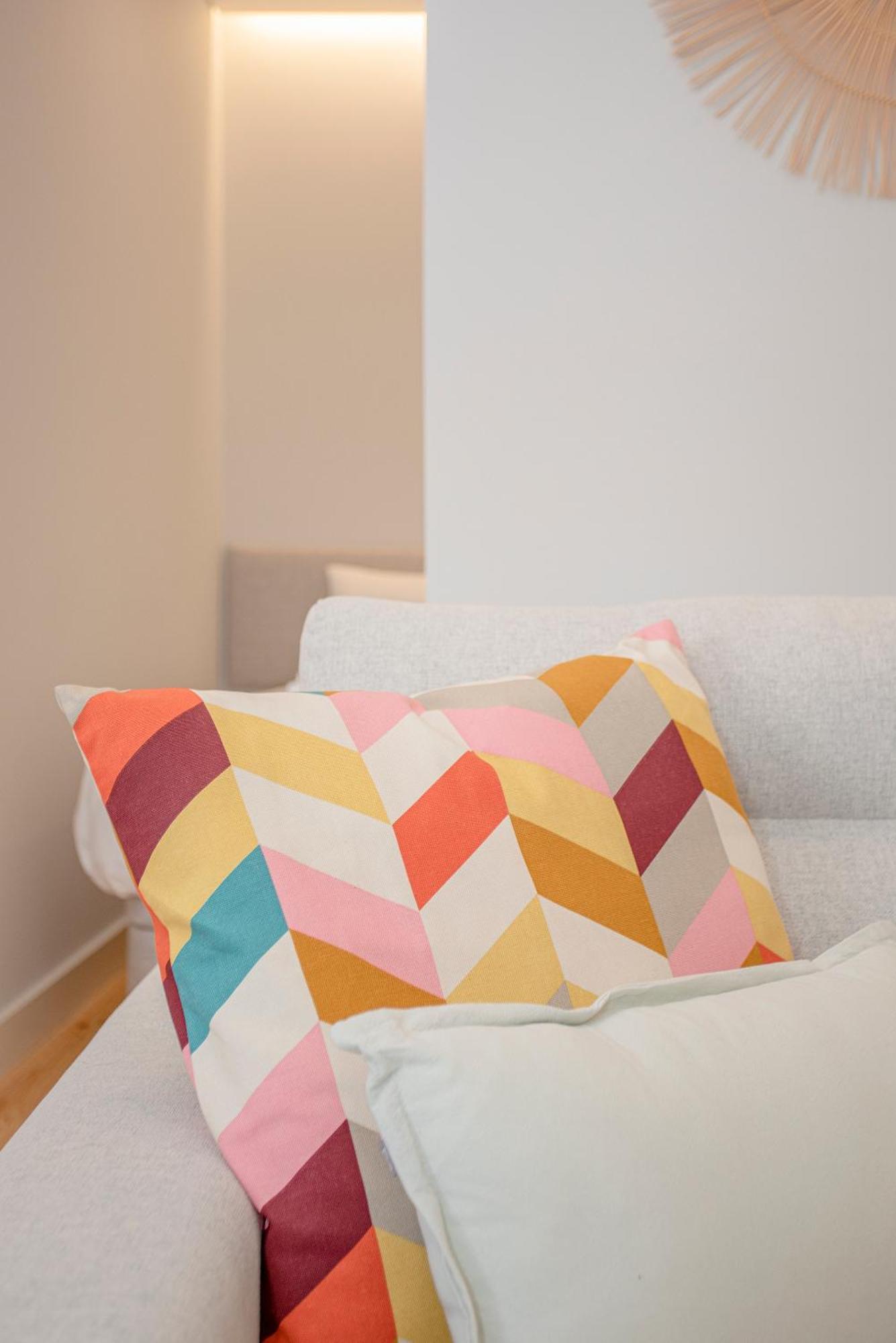 Liiiving In Porto - Aliados Stone Apartment 외부 사진