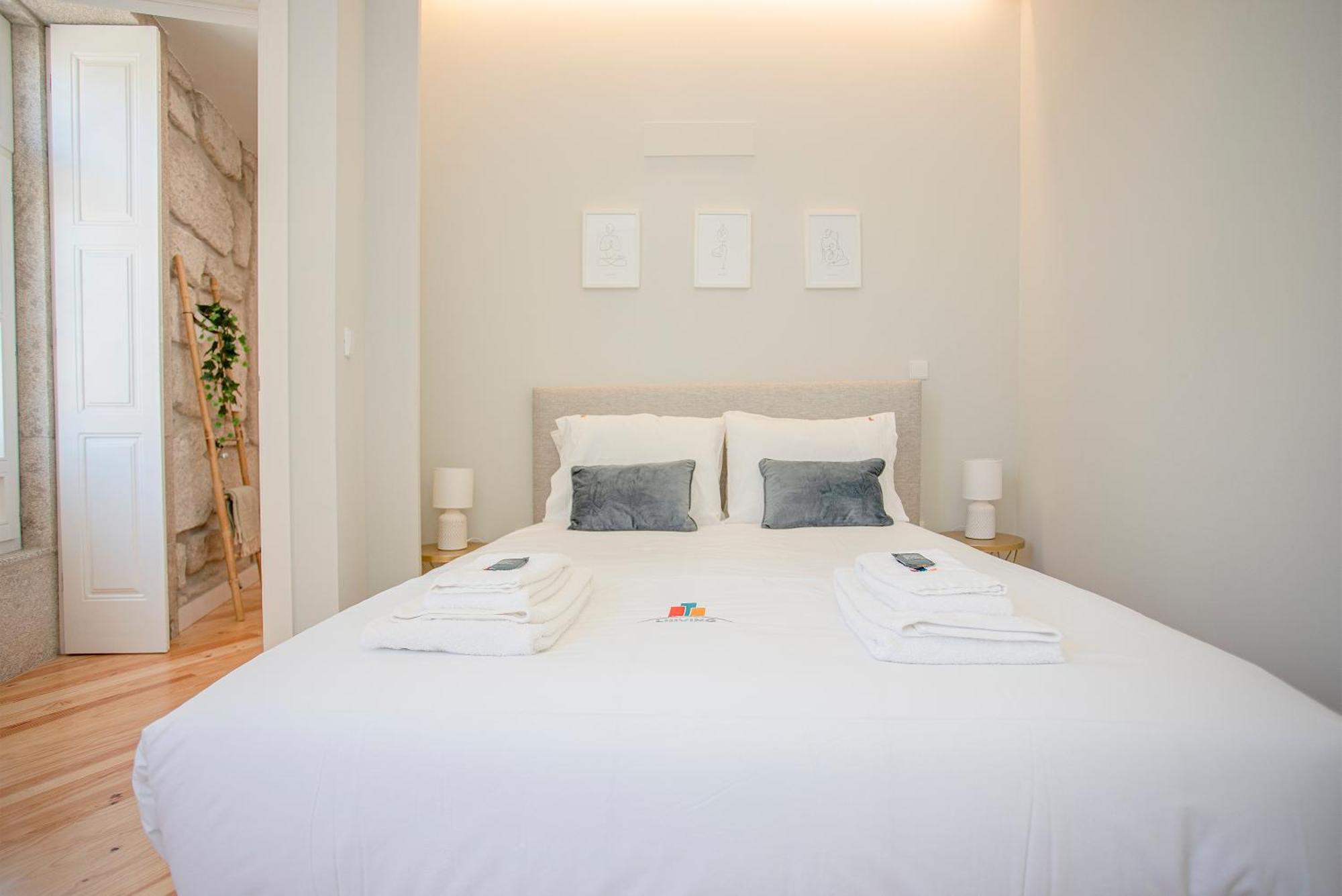 Liiiving In Porto - Aliados Stone Apartment 외부 사진