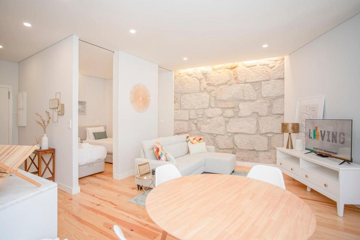 Liiiving In Porto - Aliados Stone Apartment 외부 사진