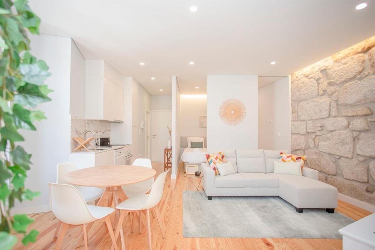 Liiiving In Porto - Aliados Stone Apartment 외부 사진
