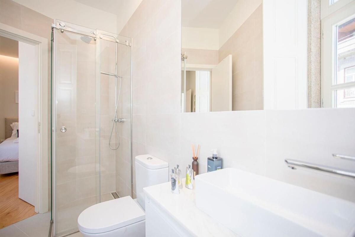 Liiiving In Porto - Aliados Stone Apartment 외부 사진